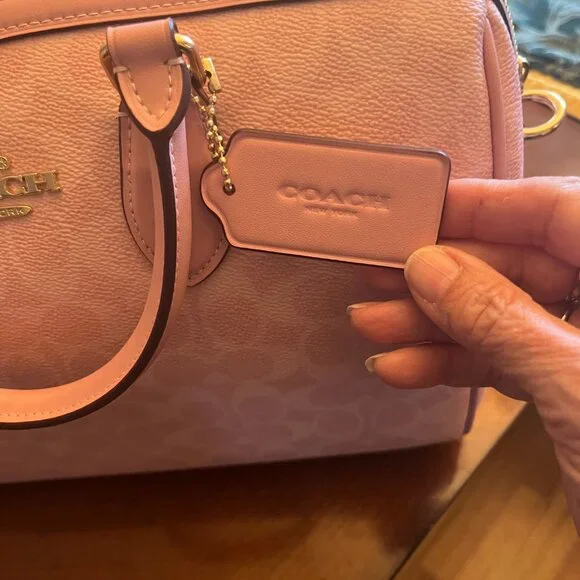 NWT COACH Large Rowan in Powder Pink! - Picture 4 of 6